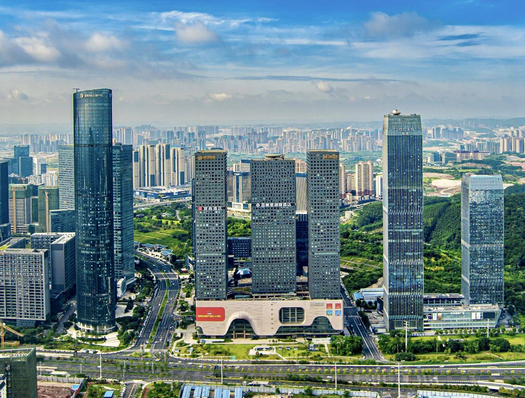 五象新区的摩天大楼